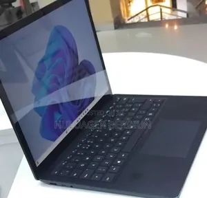 New Laptop Microsoft Surface 16GB Intel Core i7 SSD 512GB