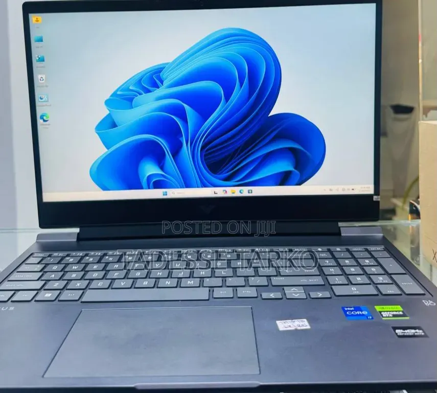 New Laptop HP Victus 16 16GB Intel Core i7 SSD 1T
