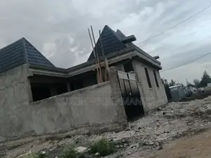 7bdrm Villa in Dukem, East Shewa for sale