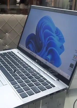 New Laptop HP EliteBook 840 G8 16GB Intel Core i5 SSD 512GB