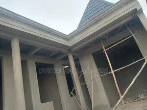7bdrm Villa in Dukem, East Shewa for sale