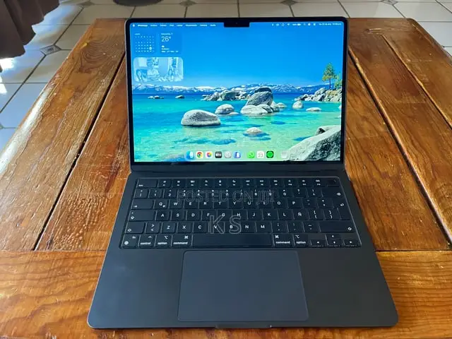 New Laptop Apple MacBook Air 2022 M2 8GB Apple M2 SSD 256GB