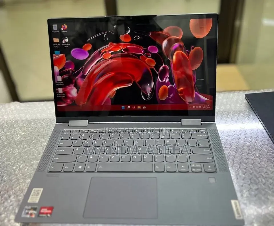New Laptop Lenovo 16GB AMD Ryzen 7 SSD 512GB