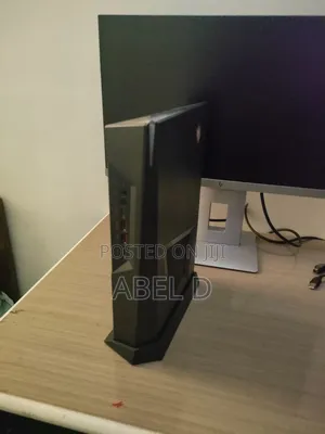 Desktop Computer MSI Trident 3 16GB Intel Core i7 SSD 1T