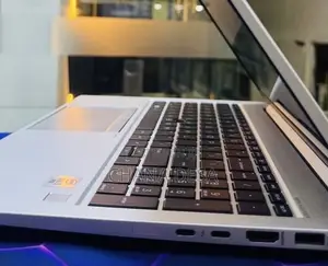New Laptop HP EliteBook 840 G7 16GB Intel Core i5 SSD 512GB