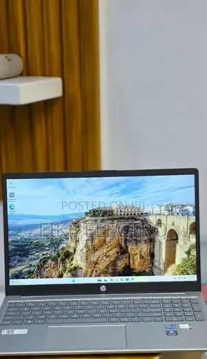 New Laptop HP Stream Notebook 16GB Intel Core i7 SSD 1T