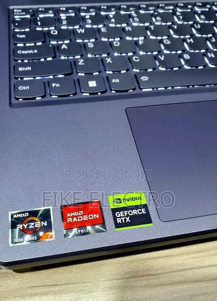 New Laptop Lenovo Legion 5 16GB AMD Ryzen SSD 512GB