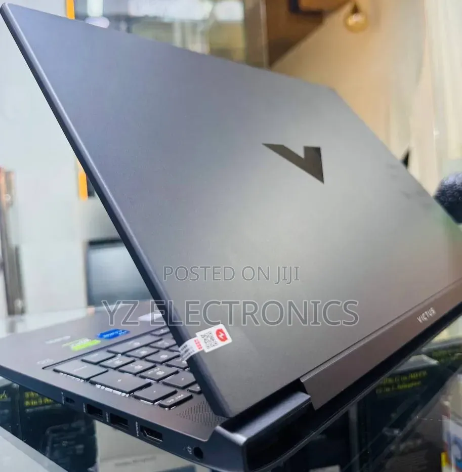 New Laptop HP Victus 16 16GB Intel Core i7 SSD 1T
