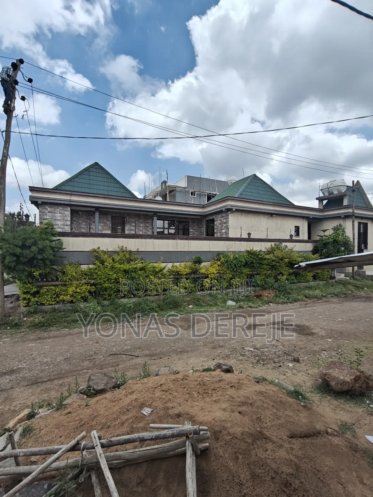 Furnished 8bdrm House in Dukem, East Shewa for sale