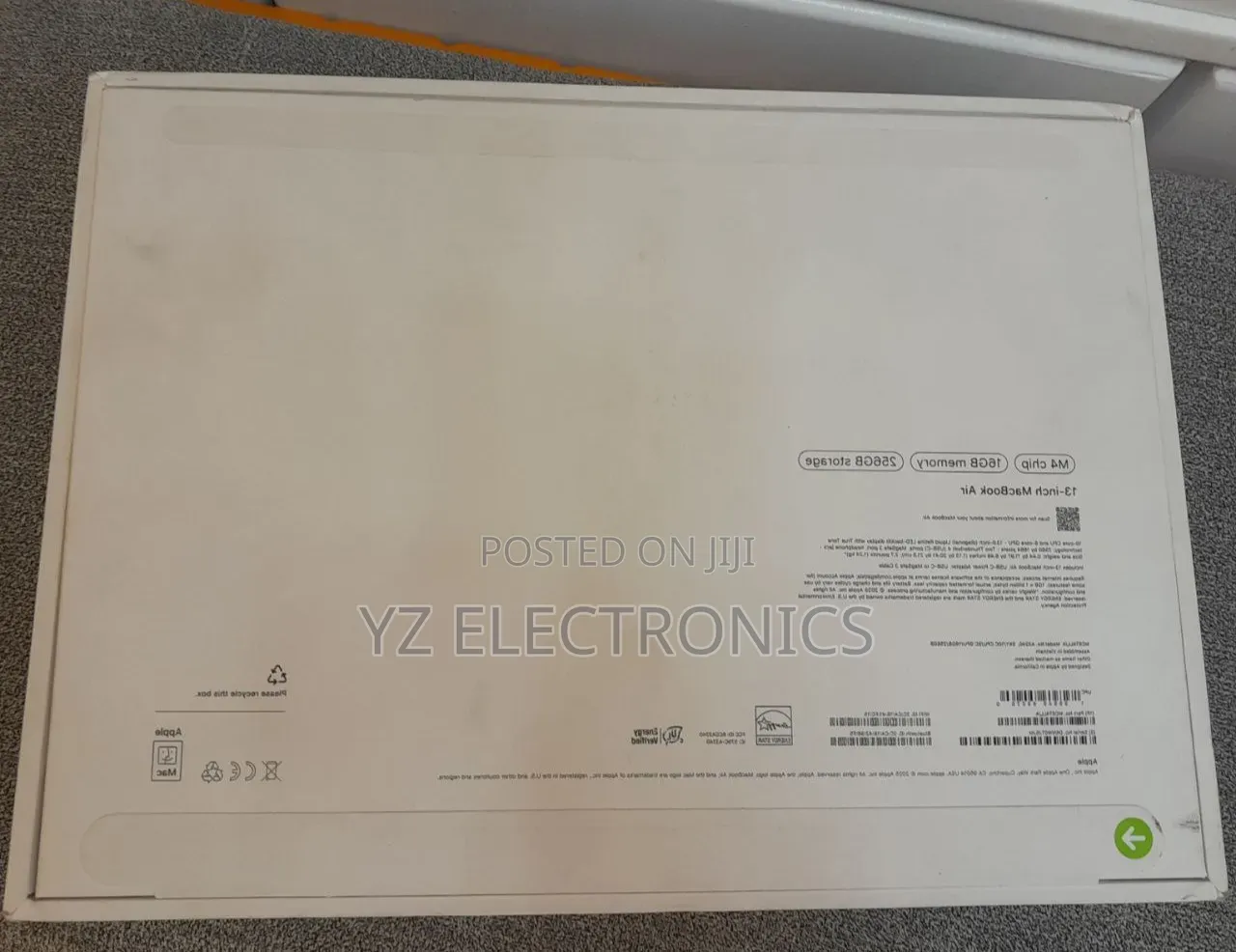 New Apple MacBook Air 2025 M4 13-inch 16GB Intel Core i7 SSD 256GB