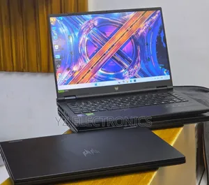 New Laptop Acer Predator Helios Neo 14 16GB Intel Core Ultra 7 SSD 1T