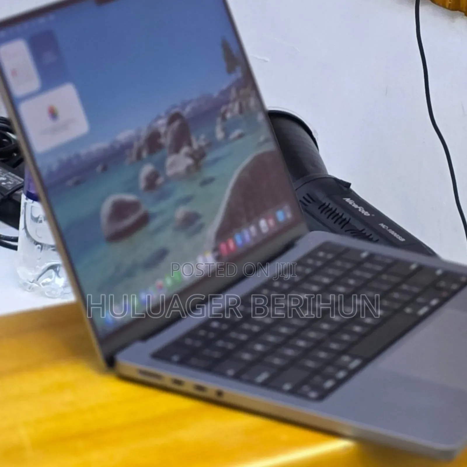 New Laptop Apple MacBook Pro 2020 M1 16GB Apple M1 SSD 512GB
