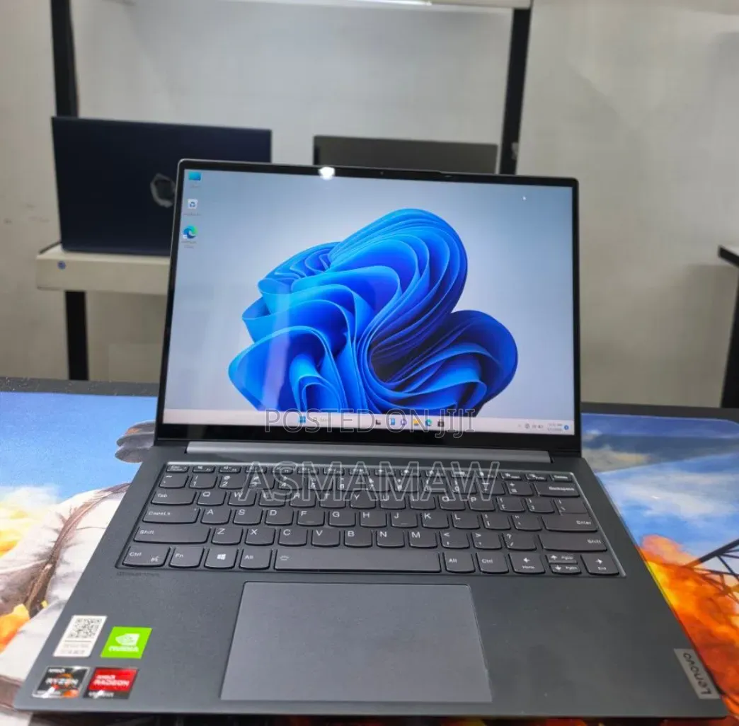 New Laptop Lenovo Yoga 950i 16GB Intel Core i7 SSD 512GB