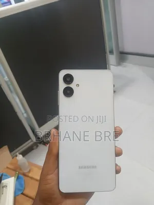Samsung Galaxy A06 128 GB White