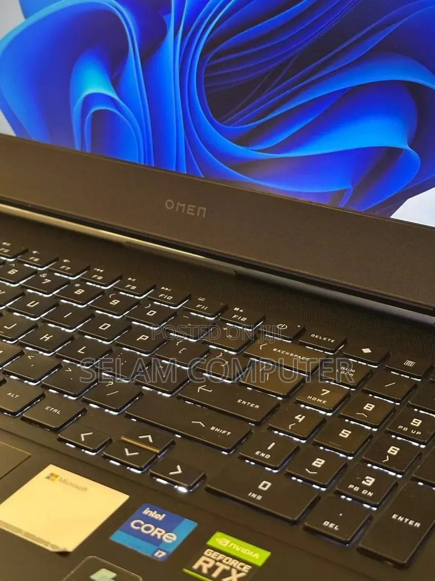 New Laptop HP Omen 15 16GB Intel Core i7 SSD 512GB