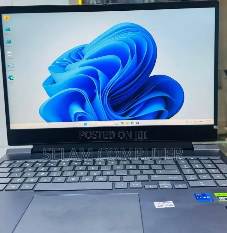 New Laptop HP Victus 16 16GB Intel Core i7 SSD 512GB