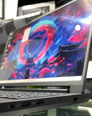 New Laptop Lenovo 100e 16GB Intel Core Ultra 9 SSD 512GB