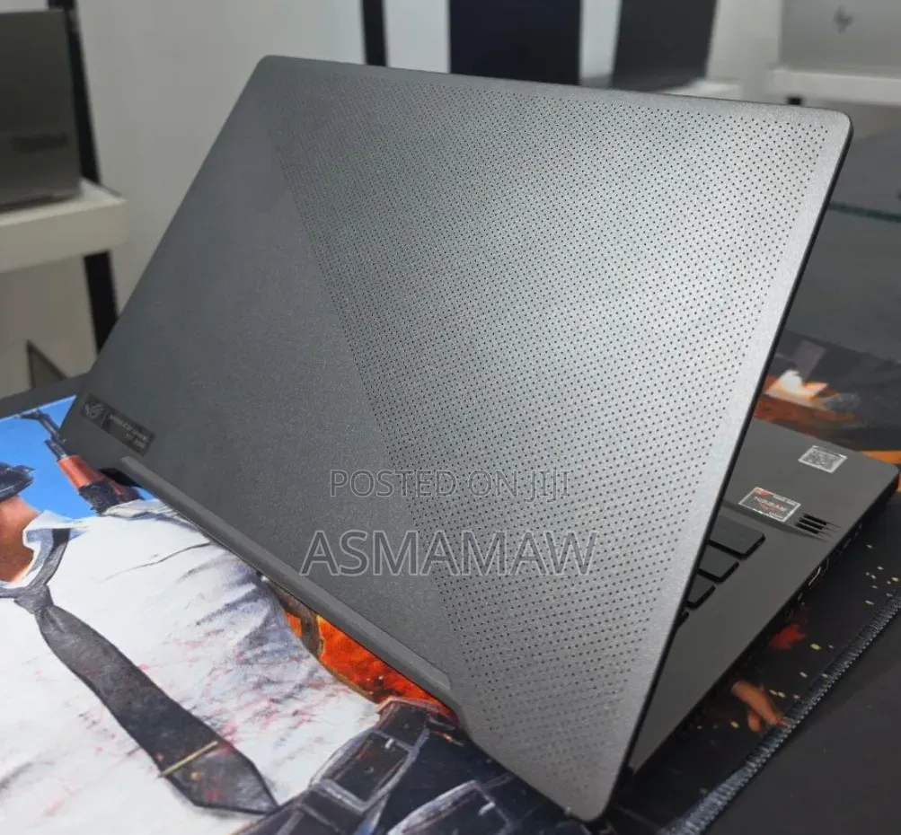New Laptop Lenovo Yoga 330 16GB Intel Core i5 SSD 512GB