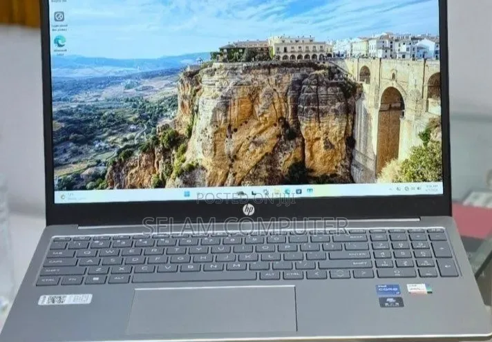 New Laptop HP Stream Notebook 16GB Intel Core i7 SSD 1T