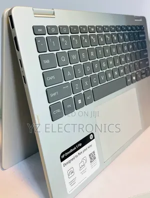 New Laptop HP OmniBook 5 Flip 16GB Intel Core i7 SSD 512GB