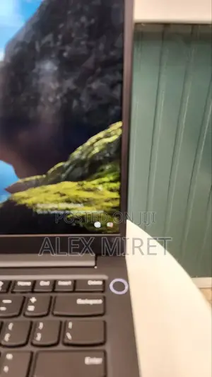 New Laptop Lenovo ThinkPad E15 16GB Intel Core i7 SSD 512GB