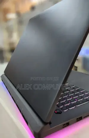 New Laptop Asus ROG Strix G17 32GB Intel Core Ultra 9 SSD 2T