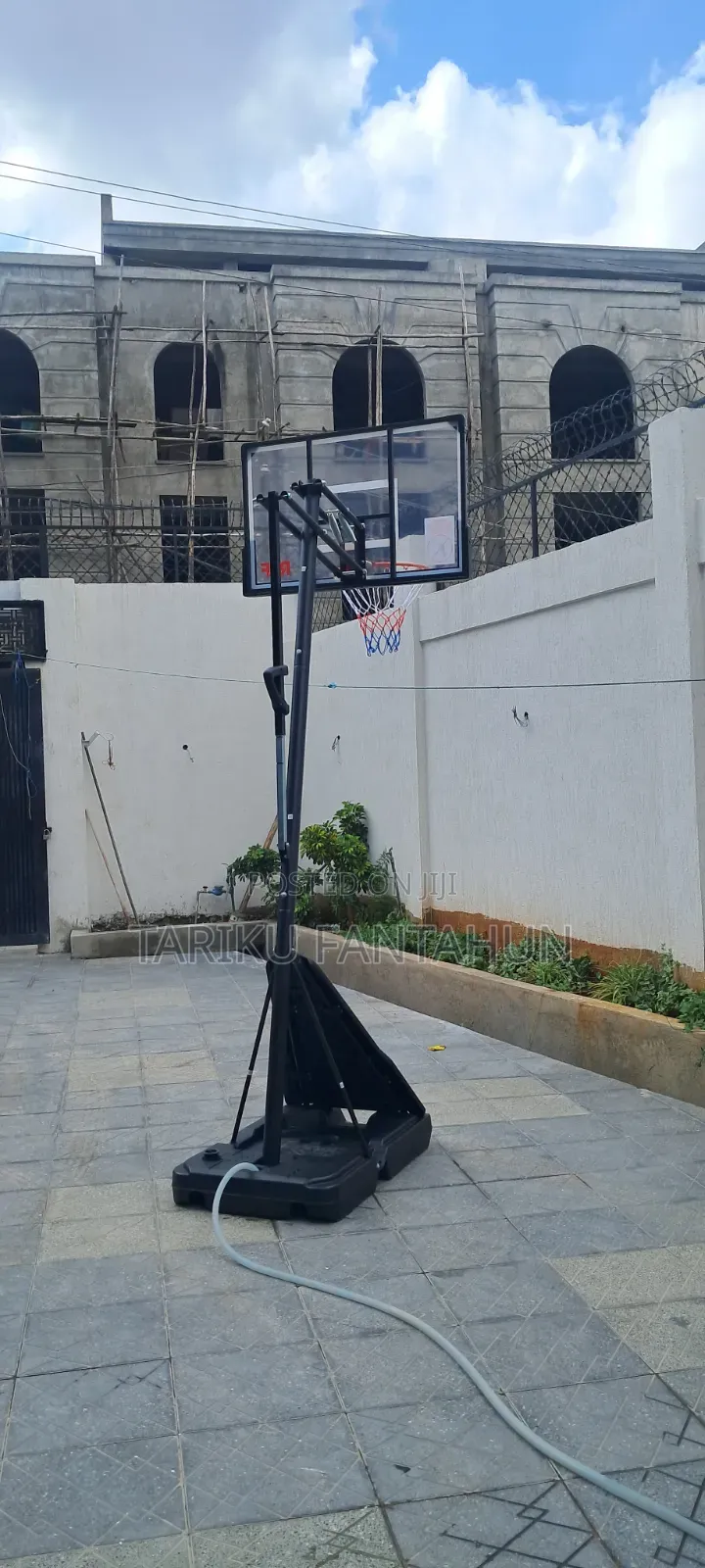 Raf Basketball Stand