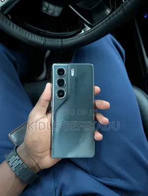 Tecno Camon 40 256 GB Silver