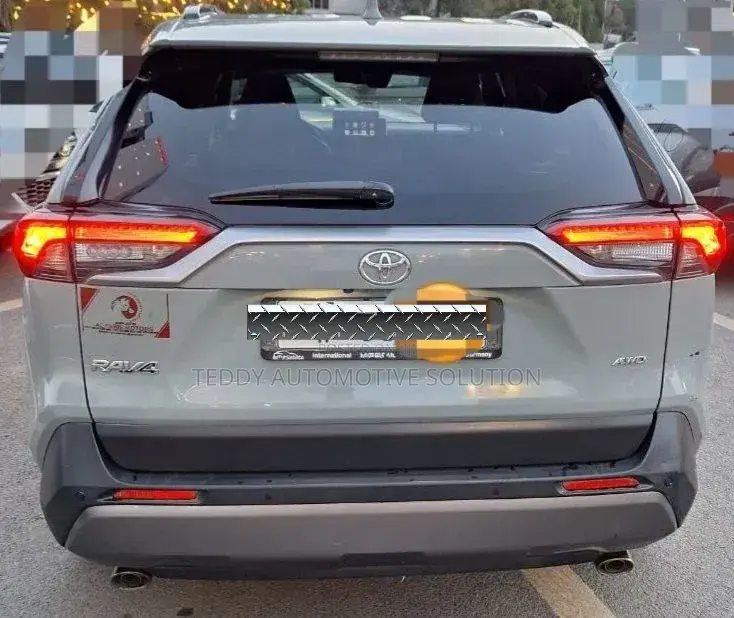 Toyota RAV4 2023 Green