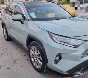Toyota RAV4 2023 Green