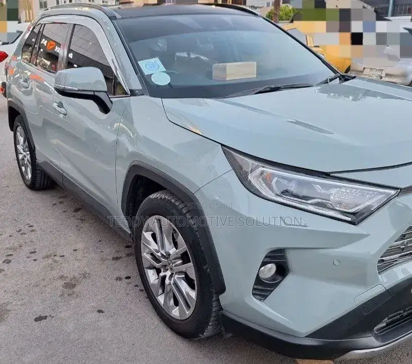 Toyota RAV4 2023 Green