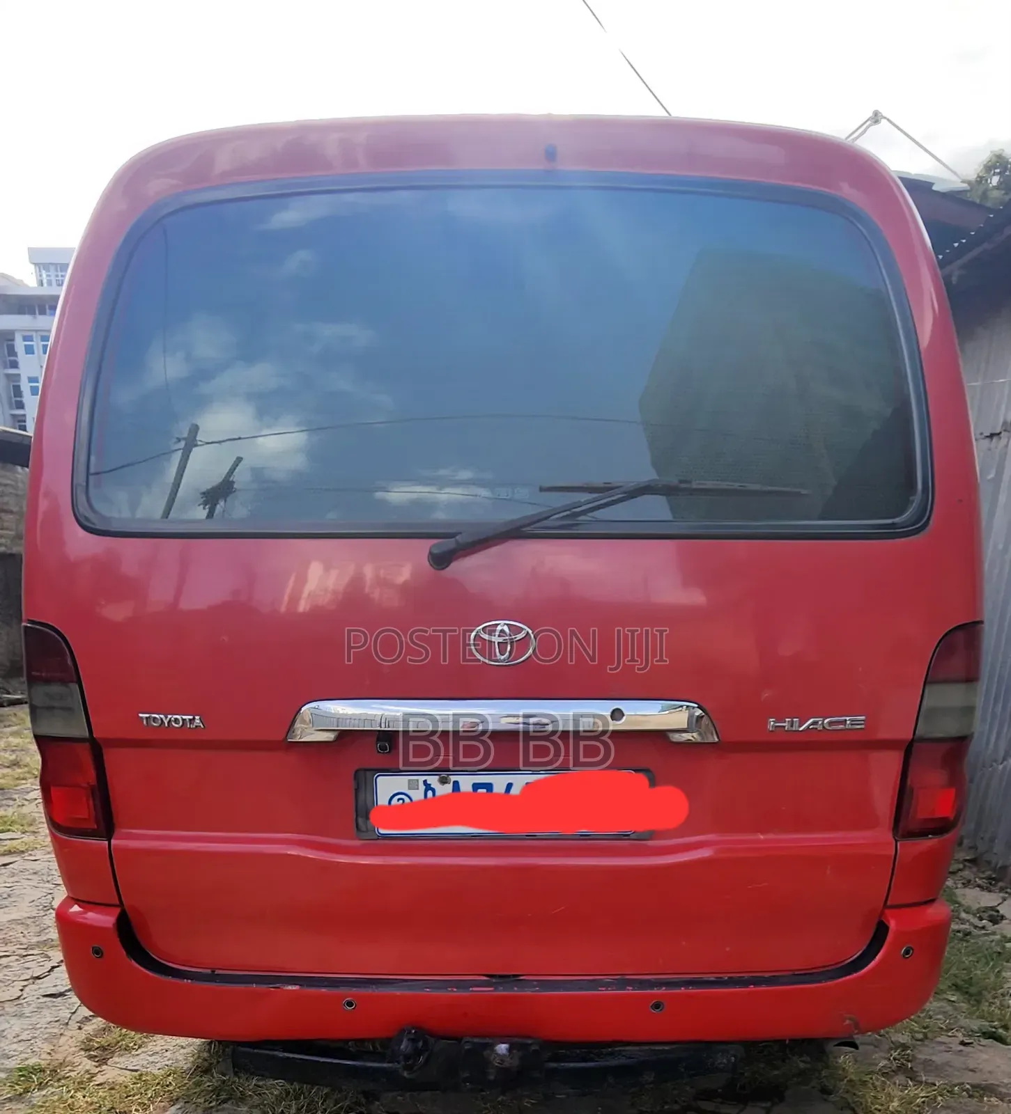 Toyota HiAce 2009 Red