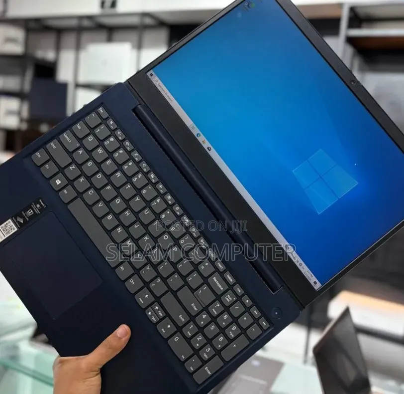 New Laptop Lenovo Ideapad 3 8GB Intel Core i5 SSD 512GB