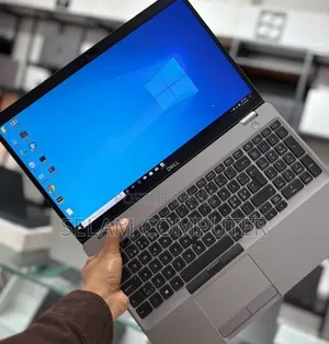 New Laptop Dell G15 5511 8GB Intel Core i5 SSD 256GB