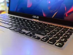 New Laptop Asus ASUSPRO B9440UA 8GB Intel Core i3 SSD 256GB