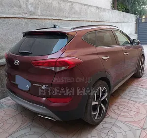Hyundai Tucson 2017 Red