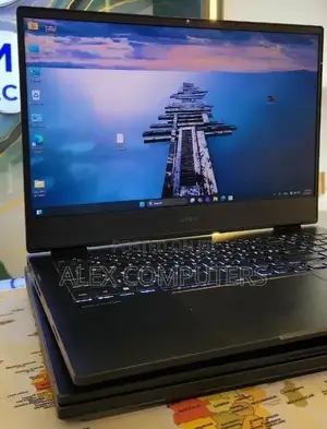 New Laptop HP Omen 16 16GB Intel Core i7 SSD 512GB