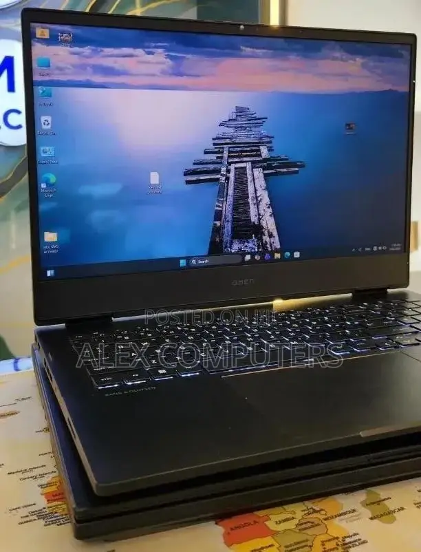 New Laptop HP Omen 16 16GB Intel Core i7 SSD 512GB