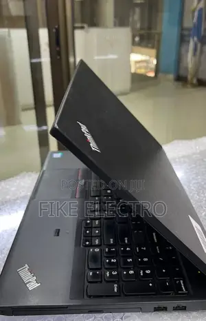 Laptop Lenovo ThinkPad L570 4GB Intel Core i7 HDD 512GB