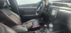 Toyota Hilux 2020 Gray