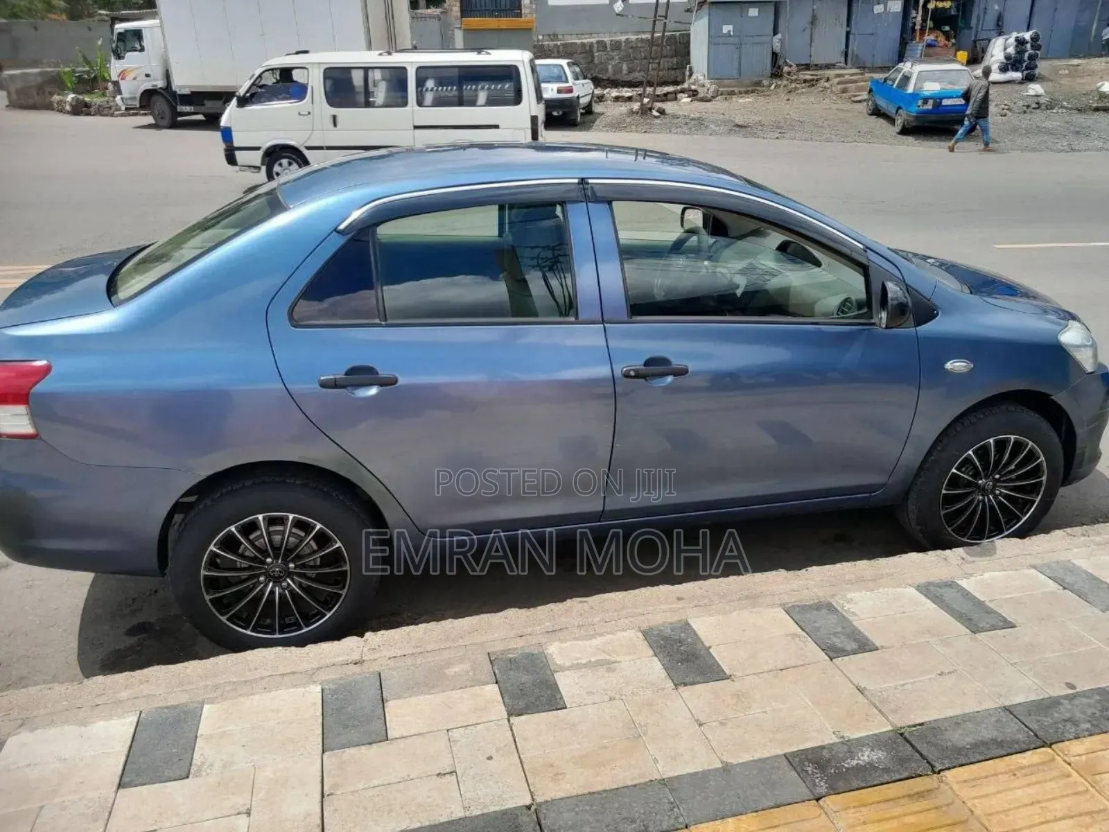 Toyota Yaris 2013 Blue