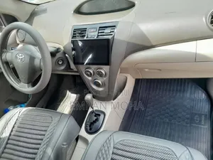 Toyota Yaris 2013 Blue