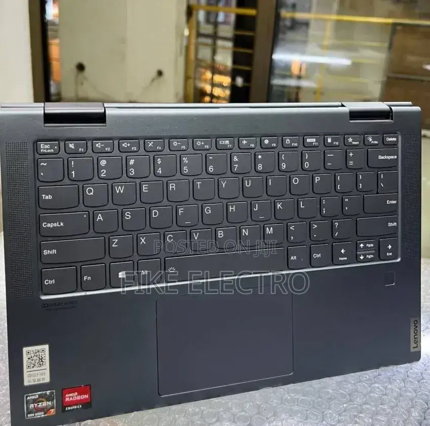 New Laptop Lenovo Yoga 7i 16GB AMD Ryzen 7 SSD 512GB
