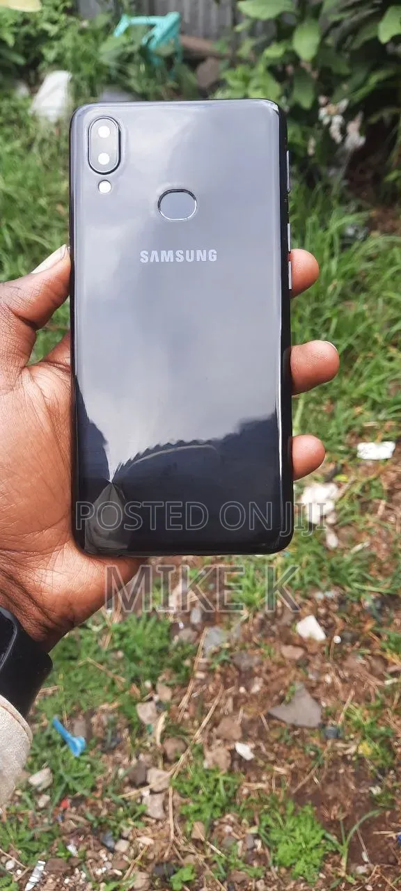 New Samsung Galaxy A10s 32 GB Black