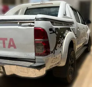 Toyota Hilux 2.5 D-4D Double Cab 2008 White