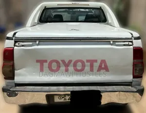 Toyota Hilux 2.5 D-4D Double Cab 2008 White
