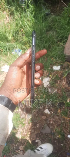New Samsung Galaxy A10s 32 GB Black