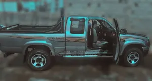 Toyota Hilux 2003 Silver