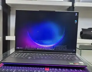 New Laptop Lenovo Legion 7 32GB AMD Ryzen 9 SSD 1T