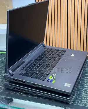 New Laptop Asus ROG Strix G15 16GB Intel Core i9 SSD 1T